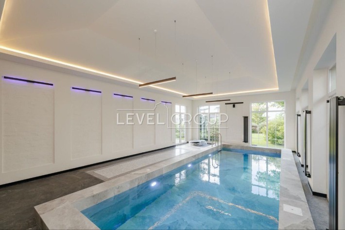 Продаж елітного будинку з власним причалом, Козин, Конча-Заспа. - фото 1