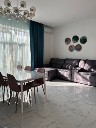 Продам коттедж Гатне без % - фото 1