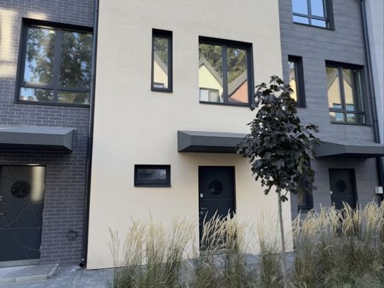 Продаж 3 поверхового таунхаусу 100 кв.м з власним двориком Крюковщина