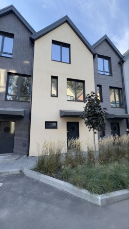 Продаж 3 поверхового таунхаусу 100 кв.м з власним двориком - фото 1
