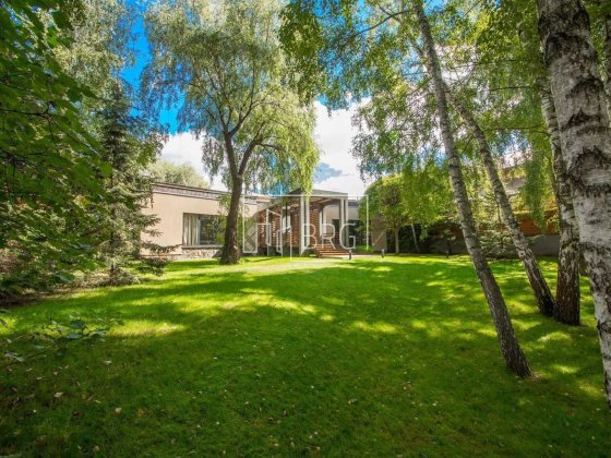 Продажа дома с бассейном и выходом на Козинку Козин без комиссии Козин