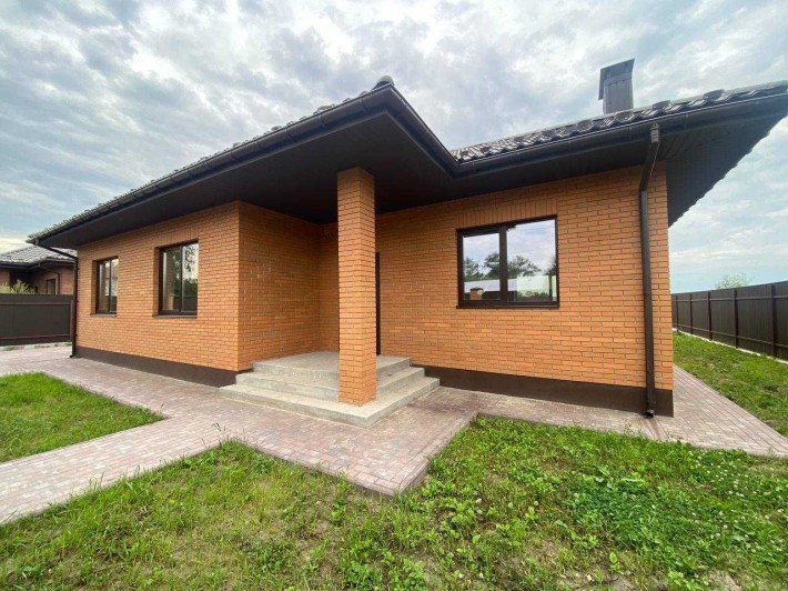 Продам будинок 127 м² з терасою та чистовим ремонтом - фото 1