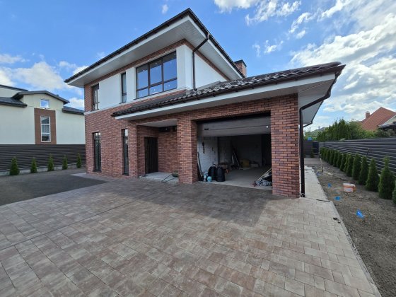 Будинок 180 м2 5 кімнат 6 соток є гараж паркомісця с. Гатне Теремки Гатне