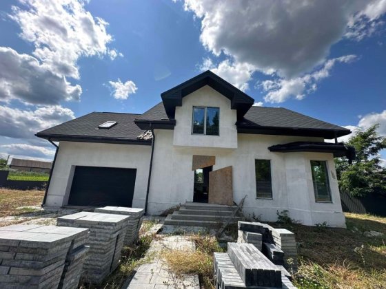 Продам будинок з гаражем, 5 кімнат. Навпроти розкішний ліс! Білогородка