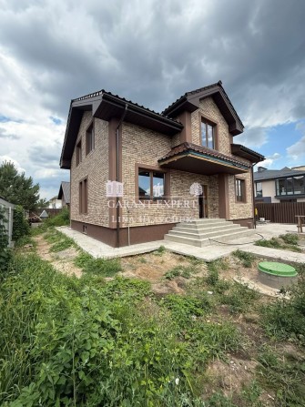 Цегляний будинок 155 м² + підвал 75 м² зручна локація, Гатне - фото 1