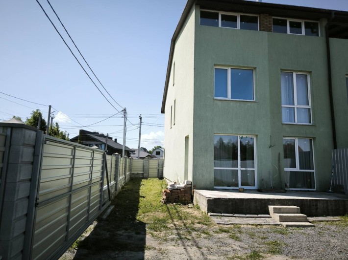 Таун 200 м.кв в Ворзелі - фото 1