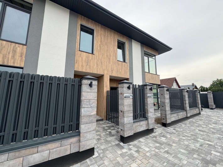 Продаж 2 поверхового дуплекса з ділянкою 115 м Гатне - фото 1
