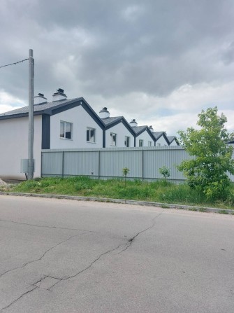 Таунхаусы в Гатном — 10 мин до метро Теремки! Без комиссии! - фото 1