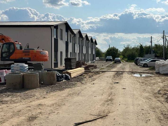 Продаж нових таунхаусів у селі Білогородка—на ремонт вже в серпні 2025 - фото 1