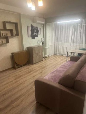 Продається 2-кімнатна квартира  вул. Березняківська, 14 - фото 1