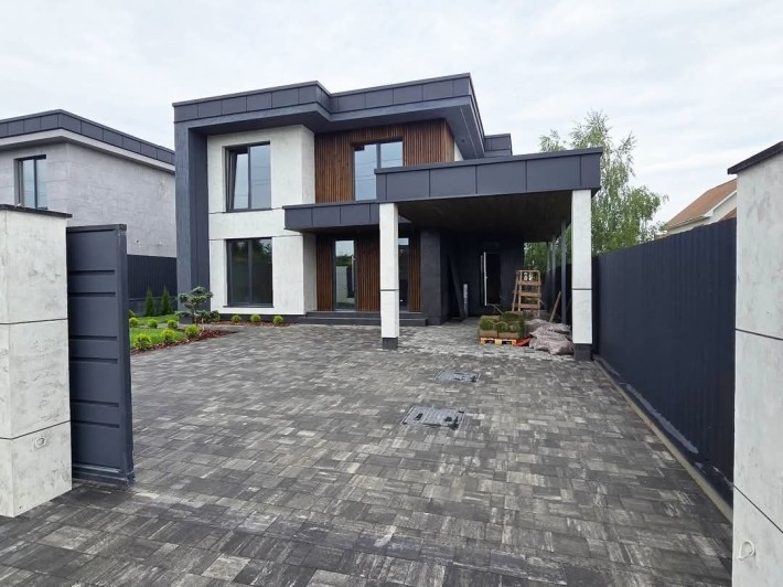 Будинок 236м2 тераса навіс газ 9 соток с. Ходосівка Обухівський район - фото 1