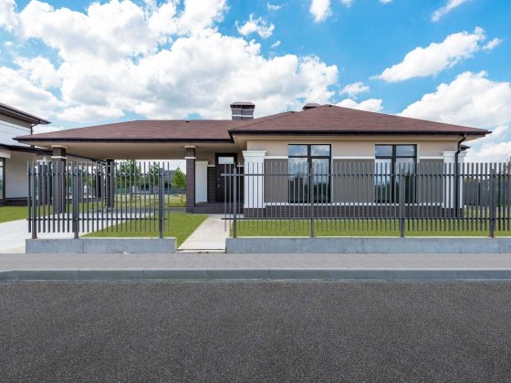 Том  КМ Золоче. Золоче Везувій під чистове оздоблення. Вишеньки