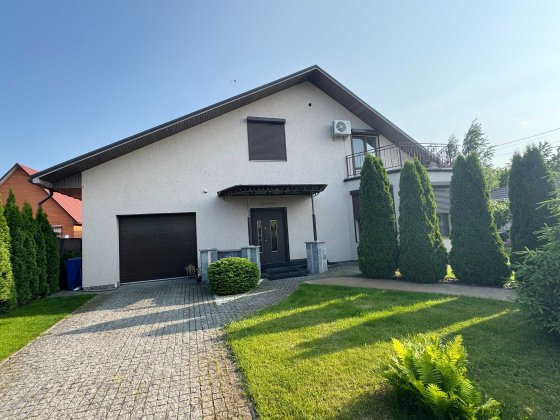 Власний будинок 280м + гостьовий буд. 40м. газифіковані, ремонт, меблі Білогородка