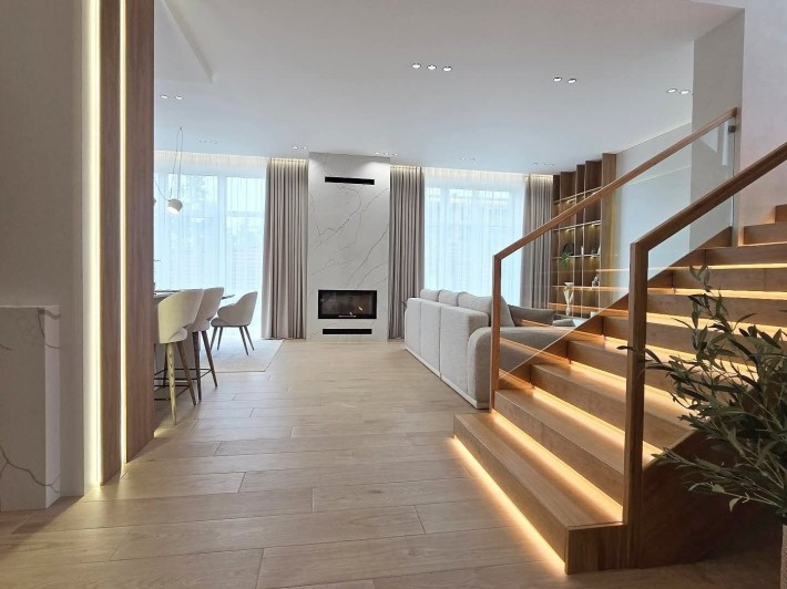 Будинок 250 м2 в КМ охорона басейн газ ремонт с. Ходосівка 8 км Київ - фото 1