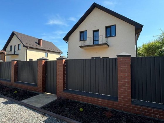 Продам дім дом 140 кв 4 кім в Гнідин Гнедин Гнедин