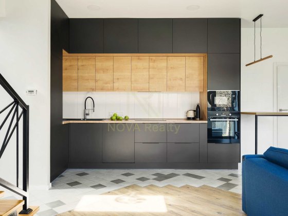 Будинок з ремонтом, меблями і технікою. Залишається перевезти речі! Гореничі