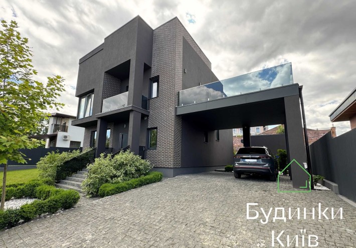 Продаж нового будинку з ремонтом у Закритому КМ в Лісниках - фото 1