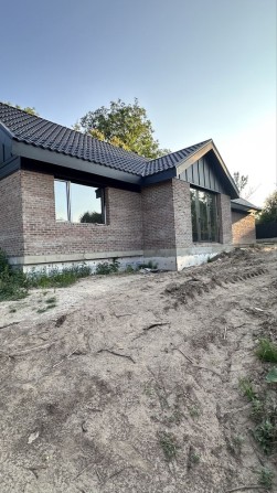 Новий булинок Гореничі. Центр . Школа . 110 м2-5 соток - фото 1