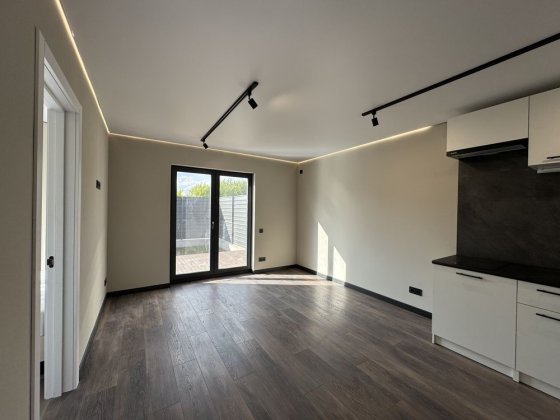 Будинок з ремонтом в КМ Balaton, Нові Петрівці, Вишгородський р-н Нові Петрівці