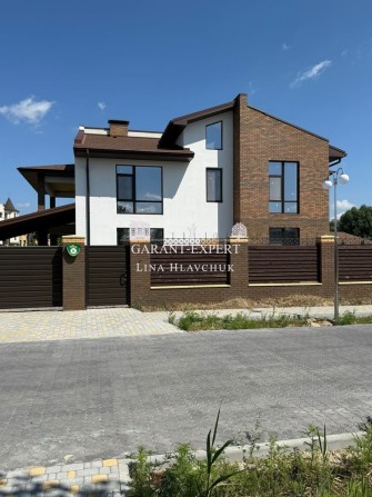 Просторий будинок 436 м² у КМ «Хутір Ясний», Лісники, 13 соток - фото 1