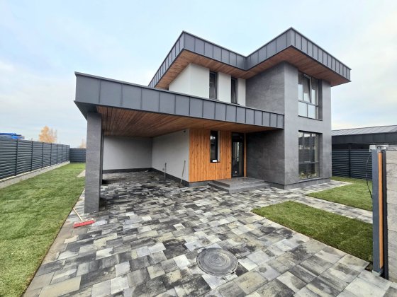 Будинок з ремонтом 170 м2 у містечку є газ с. Ходосівка Обухівський рн Ходосовка