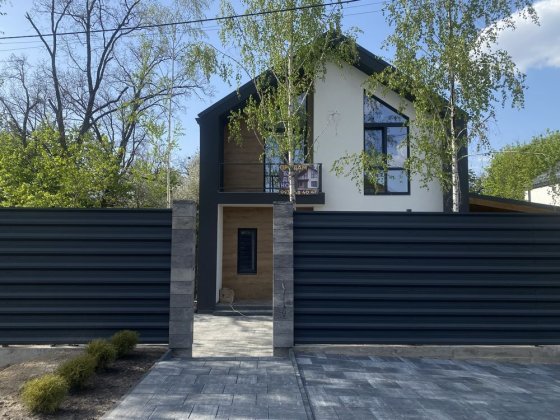 Будинок Гореничі з Газом біля лісу Гореничі