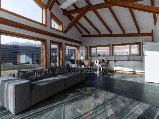 Продаж Будинок / Лісники Лісники