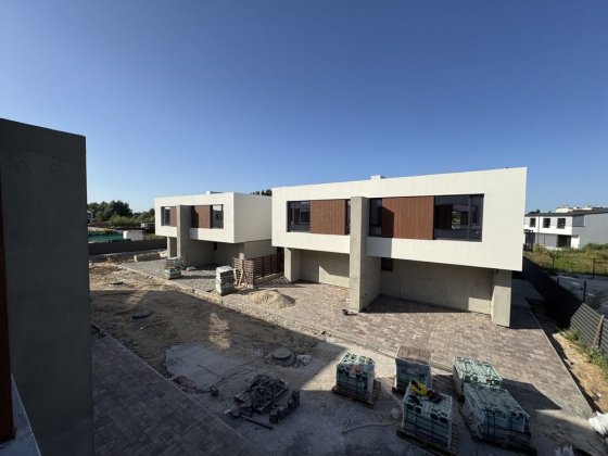 Продаж будинку з укриттям КМ Balaton. Вишгород. Нові Петрівці. Нові Петрівці