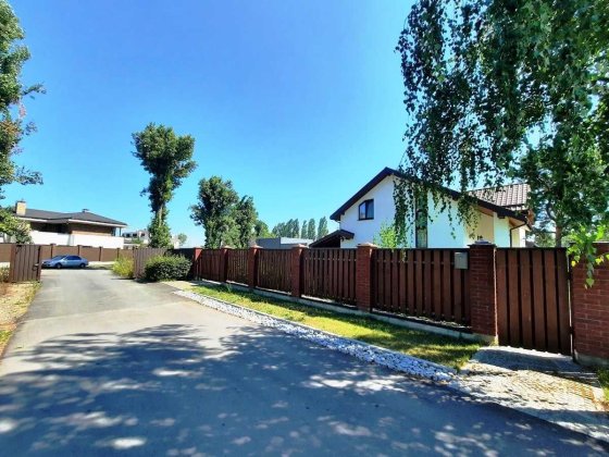 Гореничі Будинок на 12 сотках, баня. Укриття Гореничі