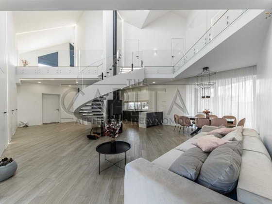 Продаж будинку з басейном, Лесники, Обуховский р-н Лісники