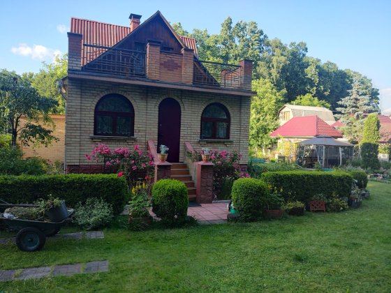 Стоянка, продаж будинку з ландшафтною ділянкою Стоянка