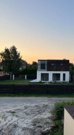 Продам дім.180кв.Обмін на квартиру - фото 1