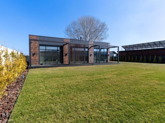 Будинок (без %)  110м² та 6 соток з ремонтом у котеджному містечку Підгірці