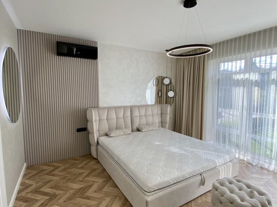 Сучасний будинок з дорогим ремонтом! Закрите КМ. АВТОНАВІС. Стоянка