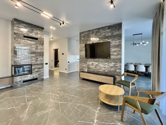 Будинок в закритому котеджному містечку один поверх 9 соток Стоянка 1 Стоянка