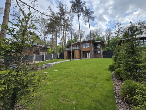 Будинок 260 м2 газ новий ремонт гараж 2 авто сховище с. Віта-Поштова Віта-Поштова