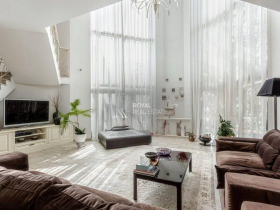 Продажа дома Романков 7к 623м2 КГ Солнечная Долина Обуховский р-н Газ Підгірці