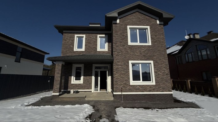 Ексклюзивний Будинок в Лісовій Частині Котеджного Містечка с.Стоянка - фото 1