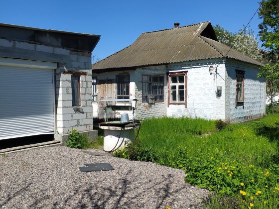 Продам приватний будинок в центр міста Узин ,власник Узин