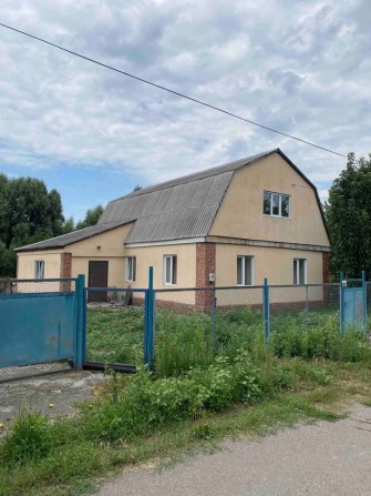 Продам перспективний будинок в місті Узин - фото 1