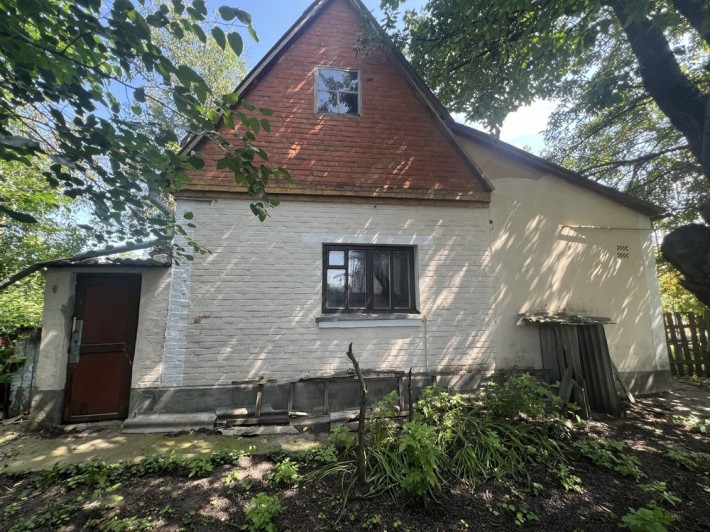 Продам ділянку з будинком поблизу центру міста Узин - фото 1