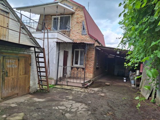 Продається житловий будинок Миронівка