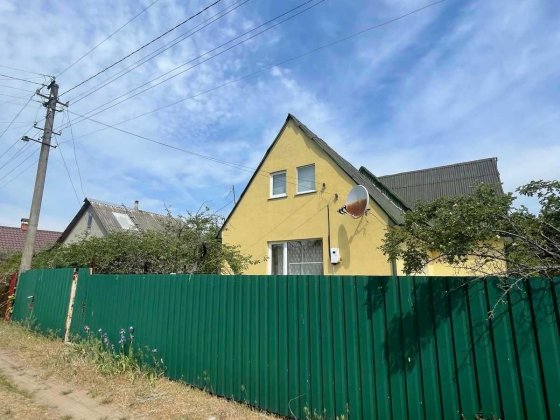 Продаж дачі в 70км від Києва Бородянка