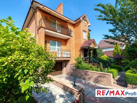 Будинок 450 м2, ремонт, цоколь , басейн, 12 соток  в с. Глеваха (село) Глеваха