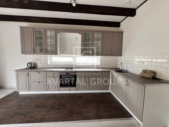 Продам будинок з ремонтом у центрі селища Клавдієво-Тарасове. Клавдієво-Тарасове