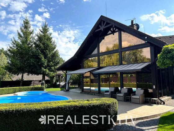 Будинок з басейном та виходом до озера в КМ Козирна Карта, Березівка Березовка