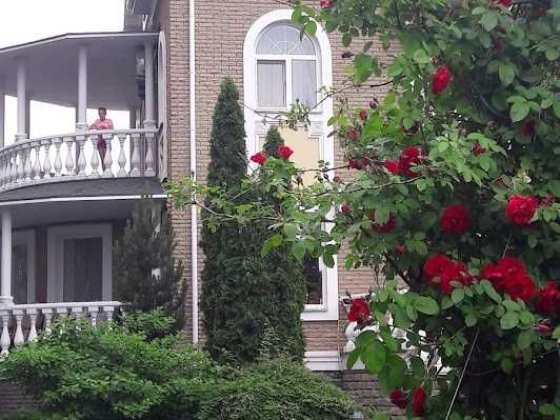 Будинок в Бобриці на 70 сотках землі повністю укомплектований Бобрица