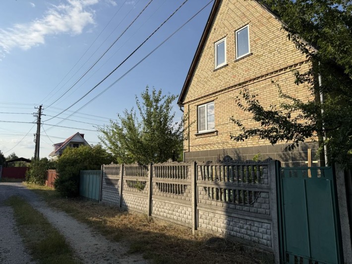 Дача 95 кв.м. Село Бузова, Гуровщина. Ліс, озеро .25 км від Київа - фото 1