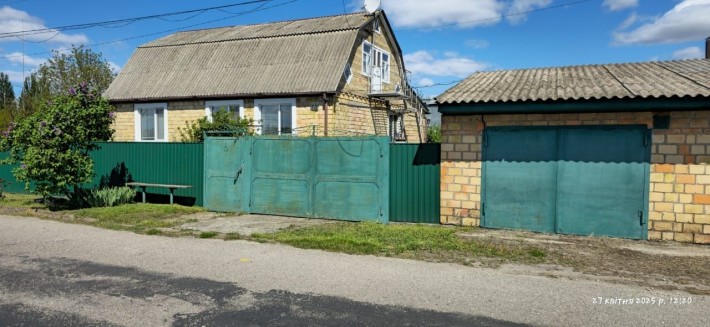 Просторий будинок з садом і  ділянкою ОСГ у подарунок! - фото 1
