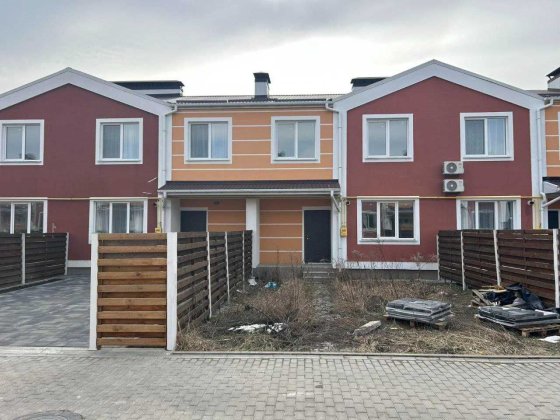 Таунхаус Білогородка в європейському містечку Амстердам Гнатівка